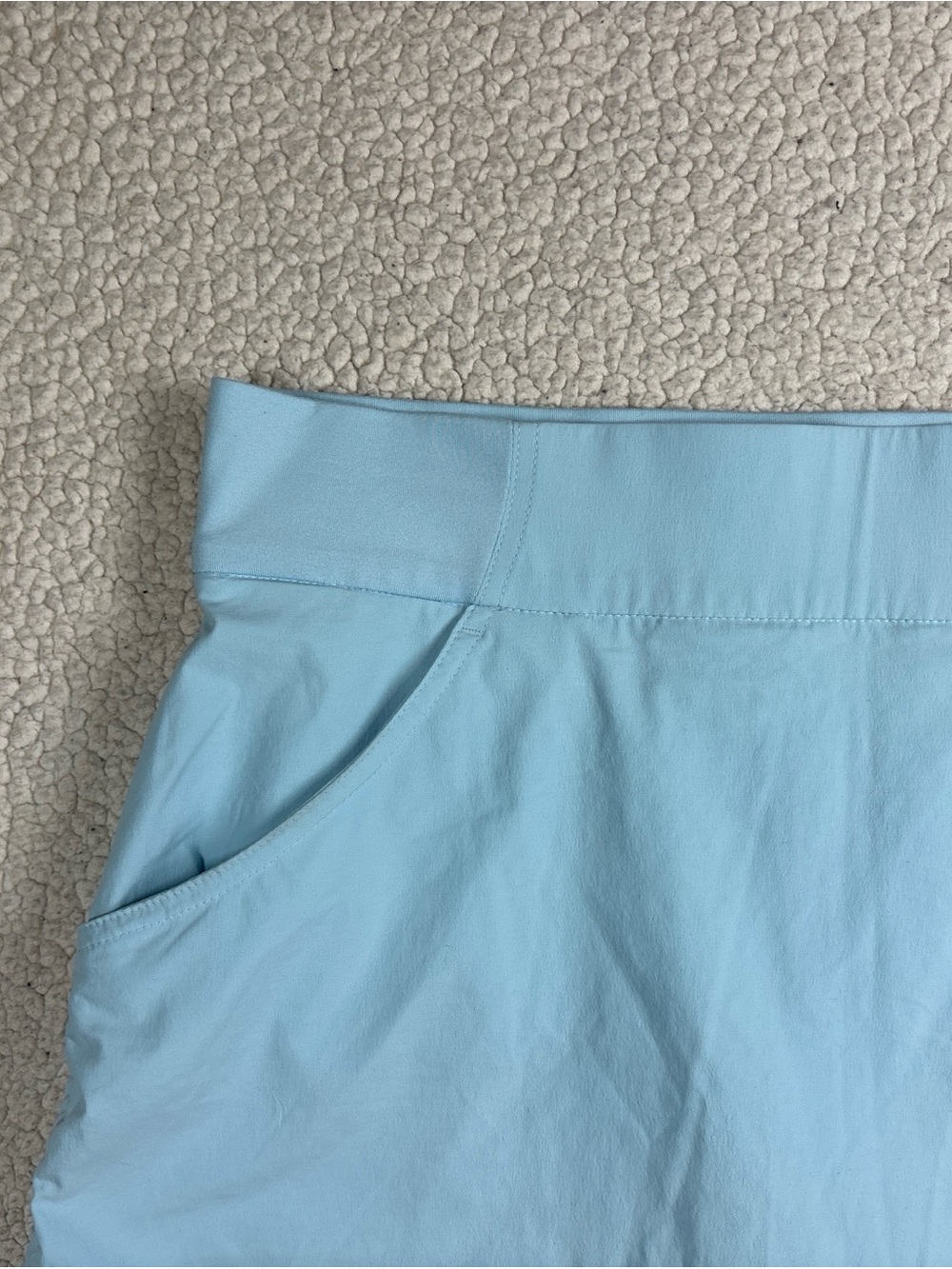 Columbia Women’s All Seasons Ruched Skort Size Medium Light Blue Omni-Shade - Picture 2 of 16